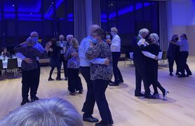 "Maskenball"