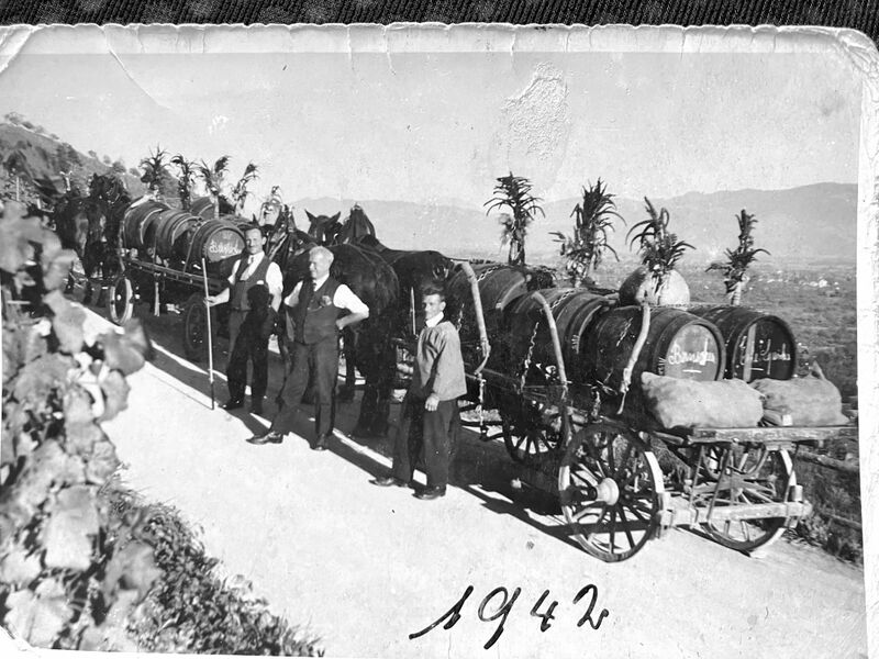 Datei:Weintransport fuer Erle.jpeg