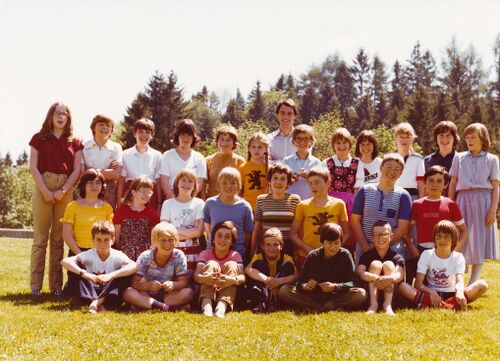 Jahrgang 1967 6 Klasse 1980 Langenauer.jpg