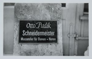 Hutterli gemaltes Schild.jpg