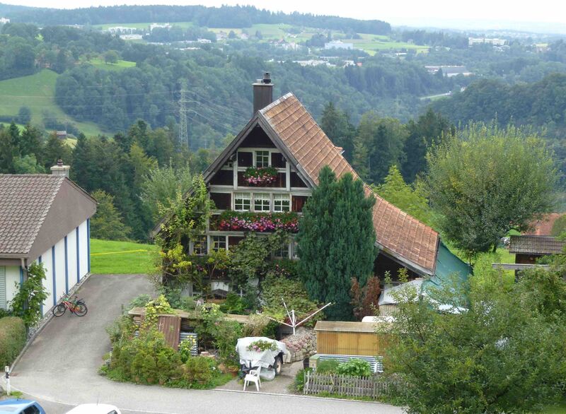 Datei:Altes Schulhaus Speicherschwendi 2010.jpg