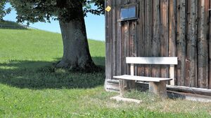 Bänkli Stadel Höhenweg.jpg