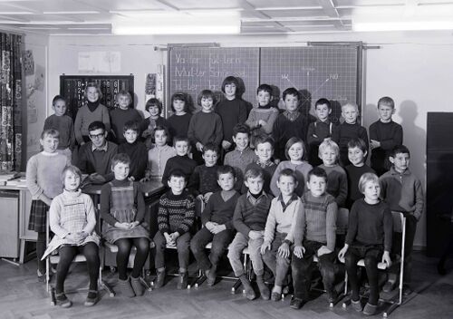 Jahrgang 1955 4 Klasse 1966 Grundenmauer Speicherschwendi.jpg