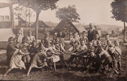 Jahrgang 1917 4 Klasse unbekannt xx 1929 Zentralschulhaus.jpg
