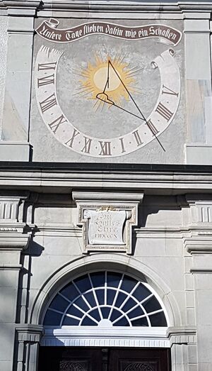 Reformierte Kirche Sonnenuhr.jpg