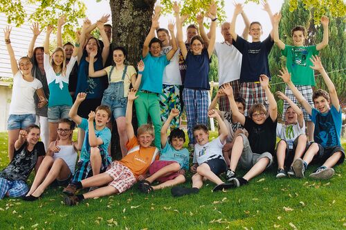 Jahrgang 99 00 6 Klasse 2012 Heiniger.jpg