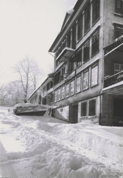 Datei:Gasthaus Birt 1950 Gross.jpg
