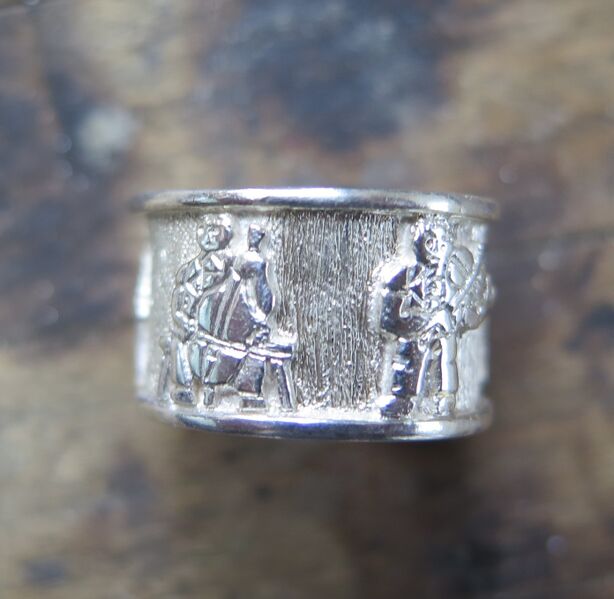 Datei:Fingerring2.JPG