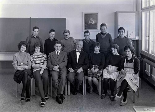 Jahrgang 1948 3 Sek 1963 Weber Zentralschulhaus.jpg