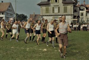 Volksfest 67 Einmarsch der Gladiatoren.jpg