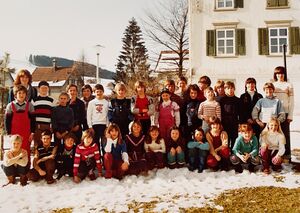 Jahrgang 1973 3 Klasse Ingrid Ackermann 1983 Zentralschulhaus.jpg