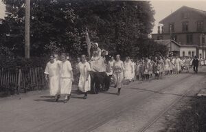 Kinderfestumzug 1913 3.jpg