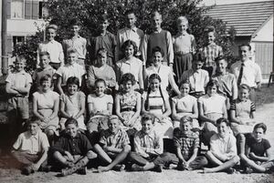 Jahrgang 1945 7 Klasse Schläpfer Zentralschulhaus.jpg