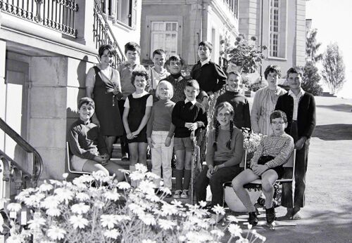 Jahrgang 195x x Klasse 1970 Frau Zwingli Dorf.jpg