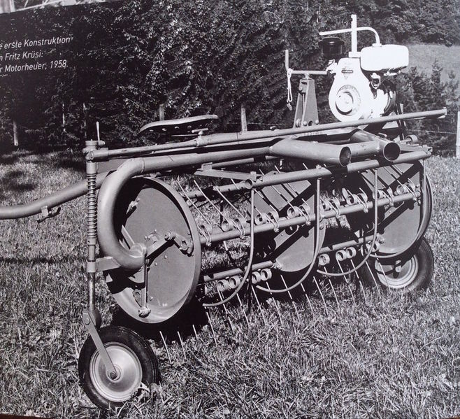 Datei:Motorheuer.jpg
