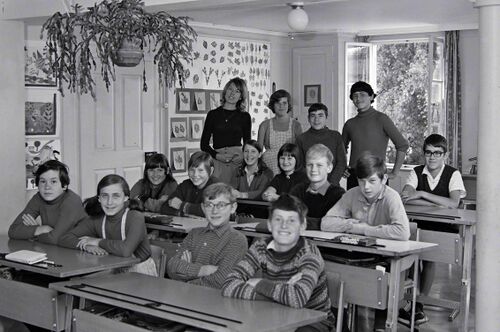 Jahrgang1957 Frau Mauchle, 1970 Dorf.jpg
