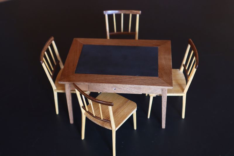 Datei:Küchentisch.JPG