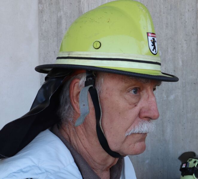 Datei:Helm 4.jpg