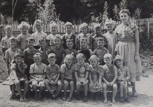 Jahrgang 1945 Kindergarten Zeller Schupfen.jpg
