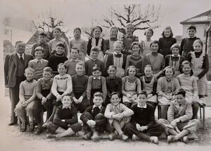 Jahrgang1944 6 Klasse J Schläpfer 1957 Zentralschulhaus.jpg